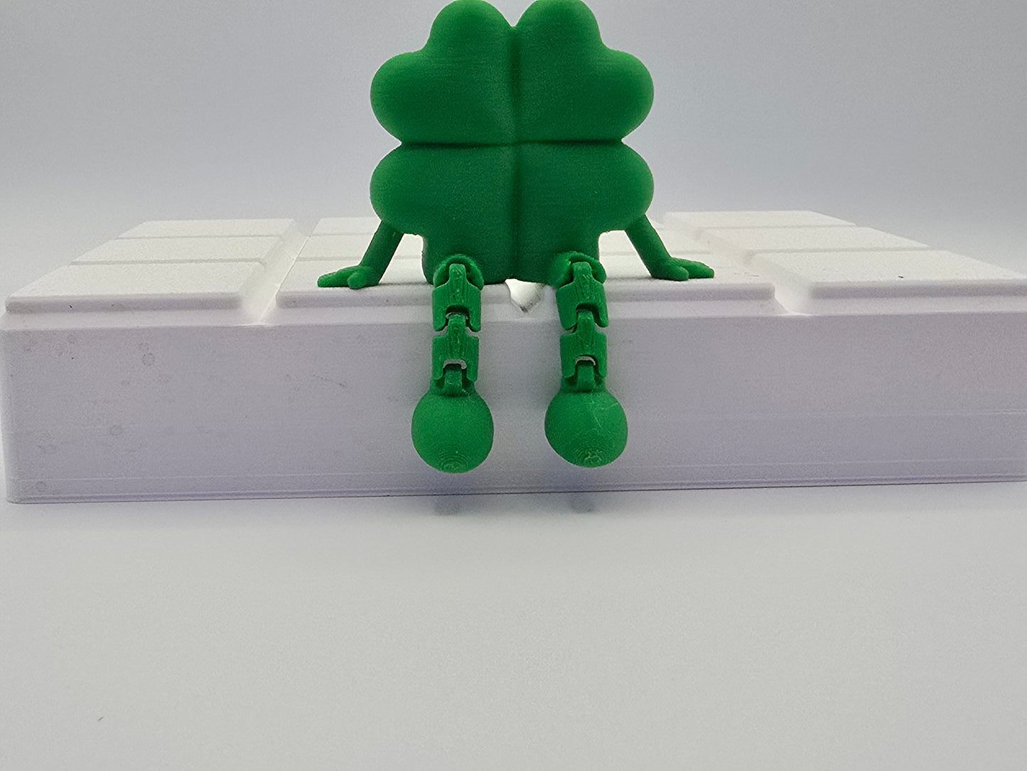 Mini Shamrock Sitting Decor (2x2.5 inches)