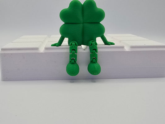 Mini Shamrock Sitting Decor (2x2.5 inches)