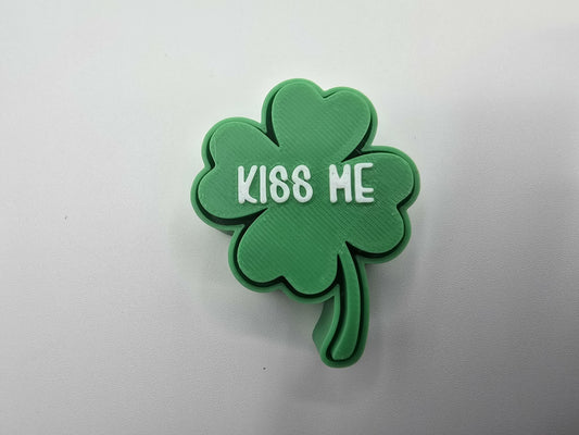 Shamrock Clicker – 4 Leaf “Kiss Me” Edition