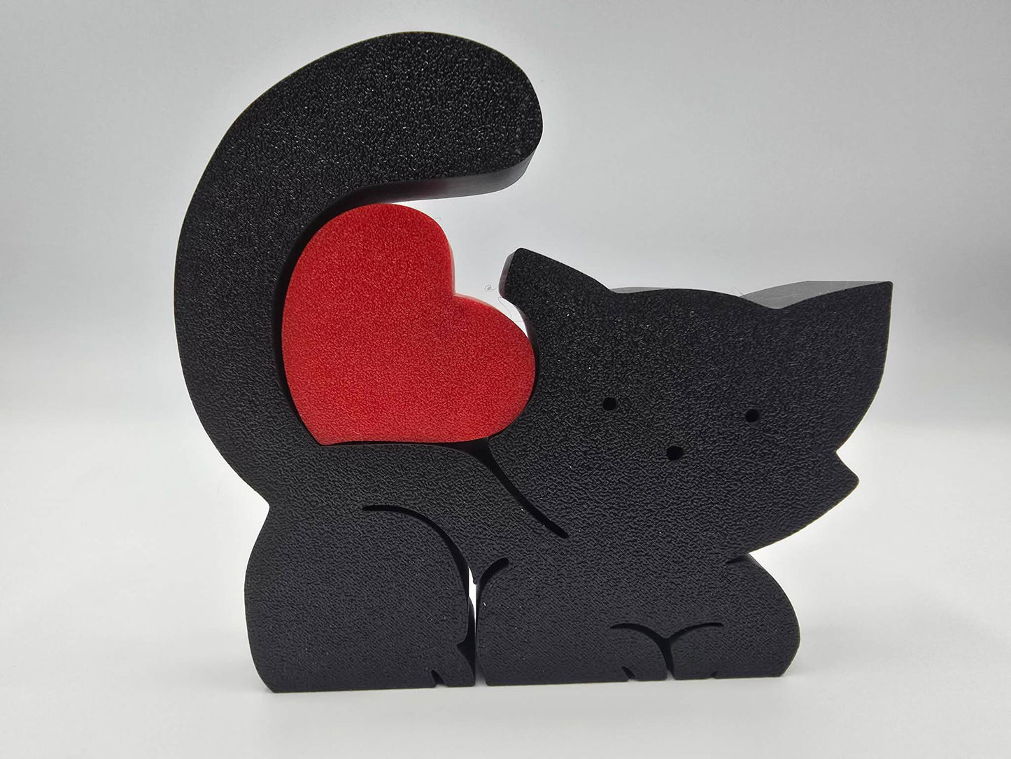 3D Printed Cat with Heart Display – Layered Decor – Removable Heart Accent