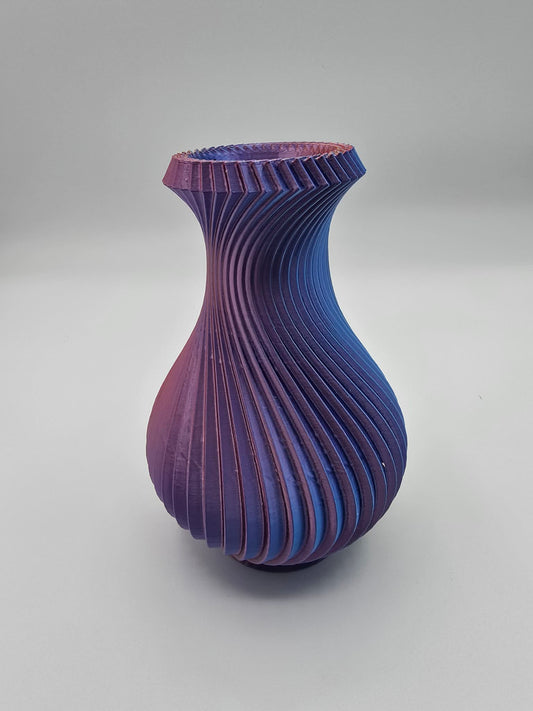 Twist Ribbed Vase – Modern 3D Printed Decor