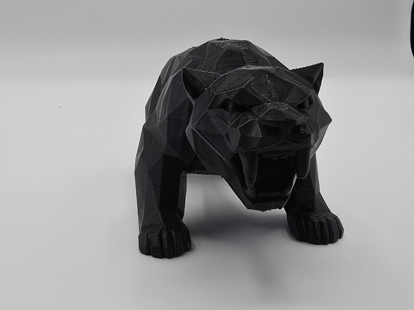 3D Printed Low Poly Sabertooth Tiger – Geometric Animal Shelf Decor – 6 Inch